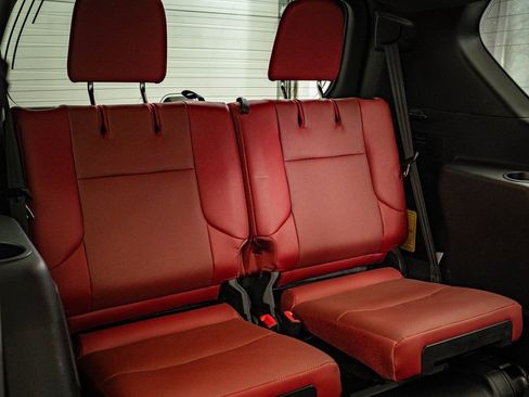 Used 2023 Lexus GX 460 Premium w/ Premium Package image 37