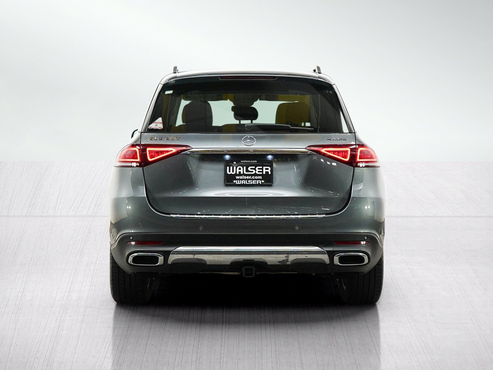 Used 2020 Mercedes-Benz GLE 350 4MATIC image 4