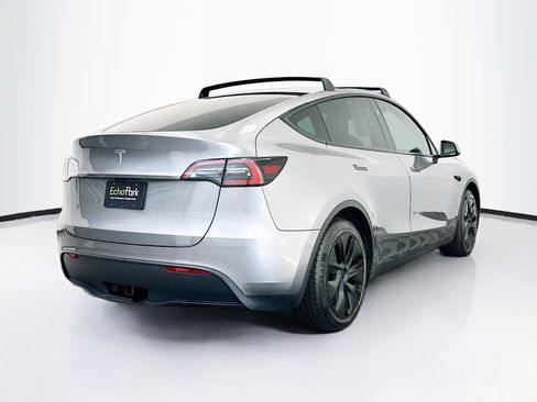 Used 2025 Tesla Model Y Long Range AWD/4WD image 9