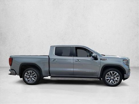 Used 2024 GMC Sierra 1500 Denali AWD/4WD image 4