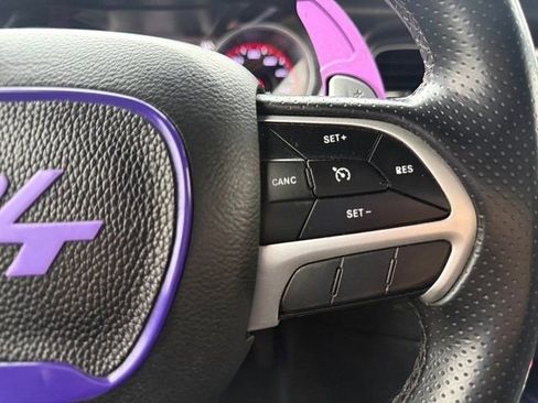 Used 2018 Dodge Charger R/T image 16