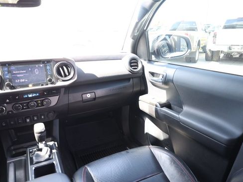 Used 2019 Toyota Tacoma TRD Pro AWD/4WD image 20