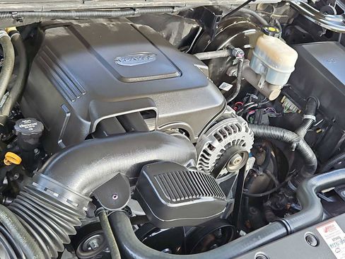 Used 2013 GMC Yukon Denali image 15