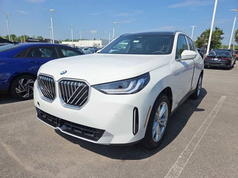 Used 2025 BMW X3 xDrive30i image 11