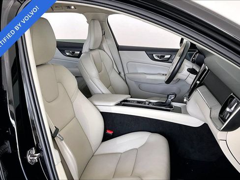 Used 2022 Volvo V60 T5 Cross Country w/ Advanced Package AWD/4WD image 8