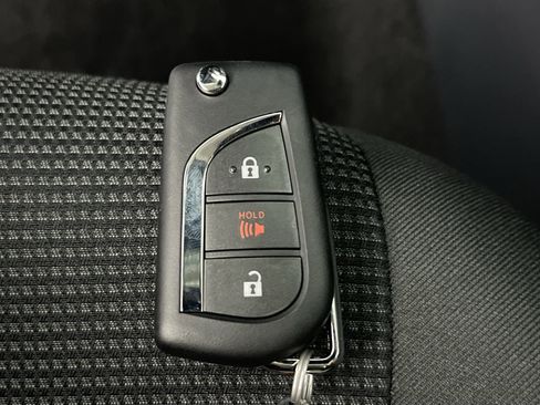 New 2024 Toyota RAV4 LE image 33