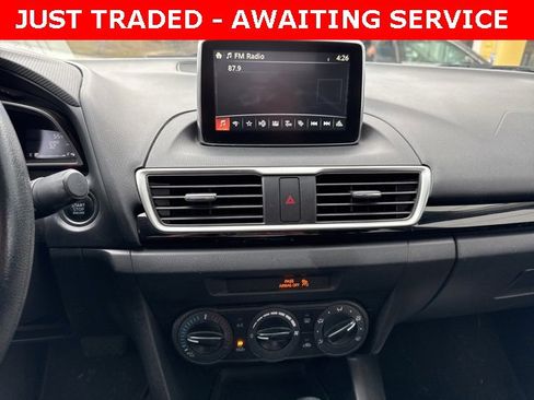 Used 2015 MAZDA MAZDA3 i Sport image 12