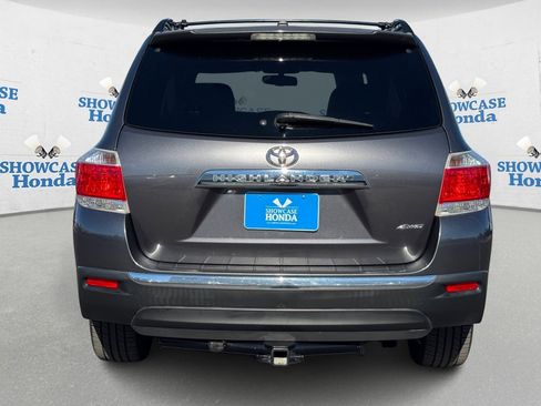 Used 2013 Toyota Highlander Limited image 6