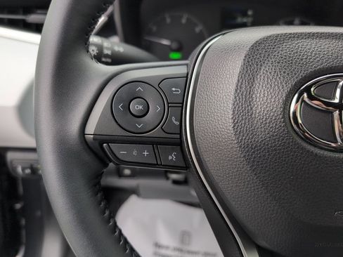 Used 2024 Toyota Corolla SE w/ Convenience Package image 19