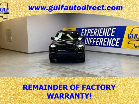 Used 2025 Jeep Grand Cherokee L Limited w/ Black Appearance Package image 3