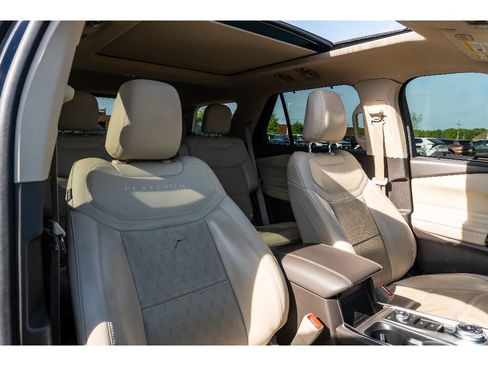 Used 2021 Ford Explorer Platinum w/ Equipment Group 601A image 21