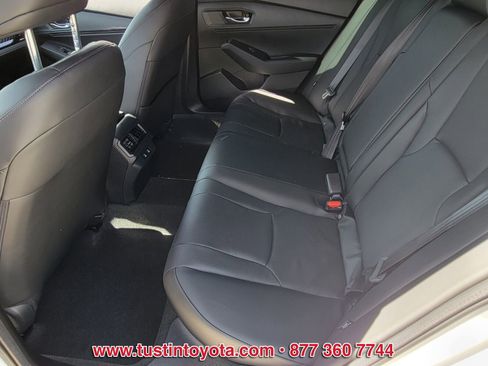 Used 2025 Honda Accord Sport image 11