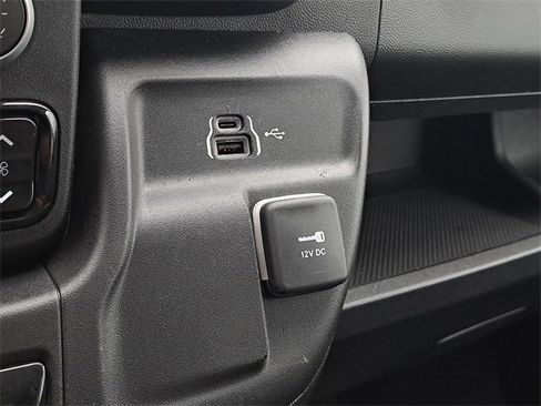 Used 2025 RAM ProMaster 2500 w/ Convenience Group image 29