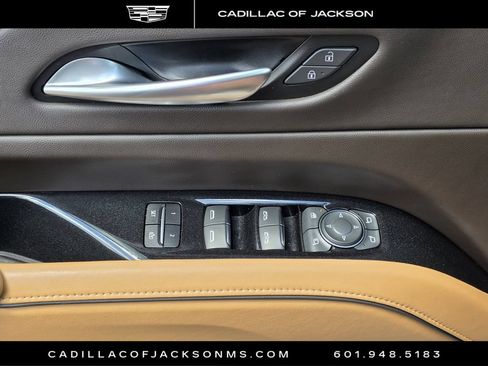 Certified 2023 Cadillac Escalade Premium Luxury AWD/4WD image 22