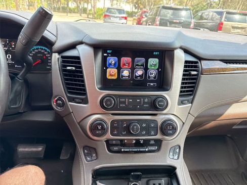 Used 2017 GMC Yukon Denali AWD/4WD image 16