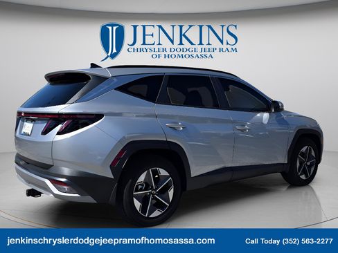 Used 2026 Hyundai Tucson SEL FWD image 3