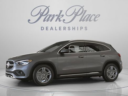 Used 2022 Mercedes-Benz GLA 250 4MATIC image 3