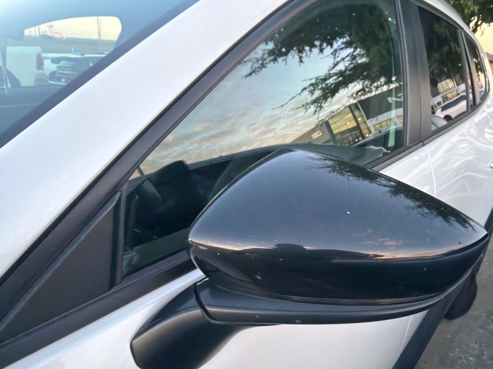 Used 2025 MAZDA CX-50 AWD 2.5 S w/ Preferred Package image 4