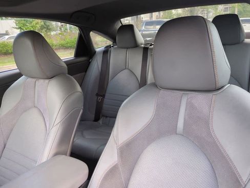 Used 2019 Toyota Avalon XSE w/ Protection Package FWD image 8