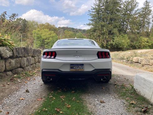 New 2025 Ford Mustang Premium image 24