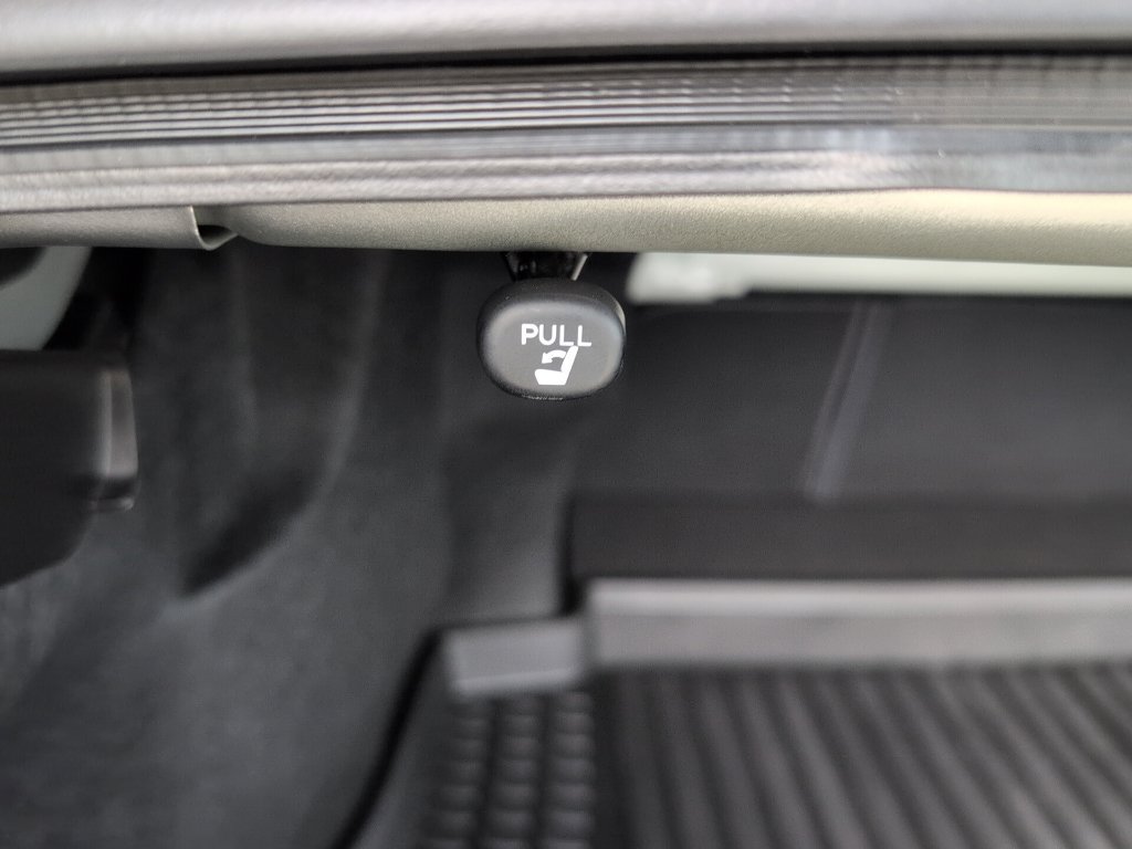 Used 2023 Toyota Camry XLE FWD image 36