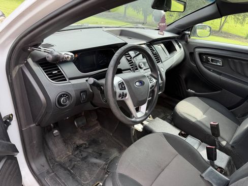 Used 2014 Ford Taurus Police Interceptor AWD image 20
