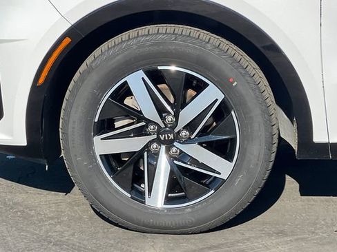 Used 2021 Kia Sorento EX image 36