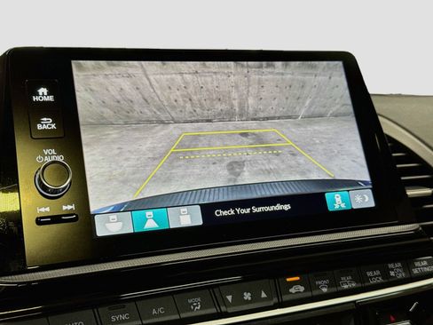 Used 2025 Honda Odyssey EX-L image 14