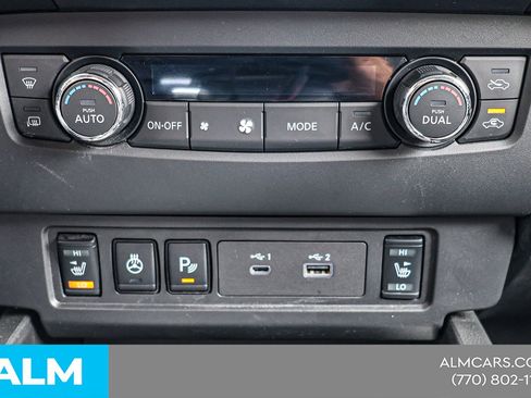 Used 2024 Nissan Frontier SL w/ Technology Package RWD image 32