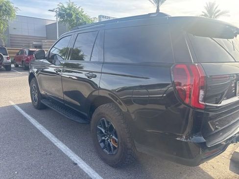 Used 2025 Ford Expedition Tremor image 6