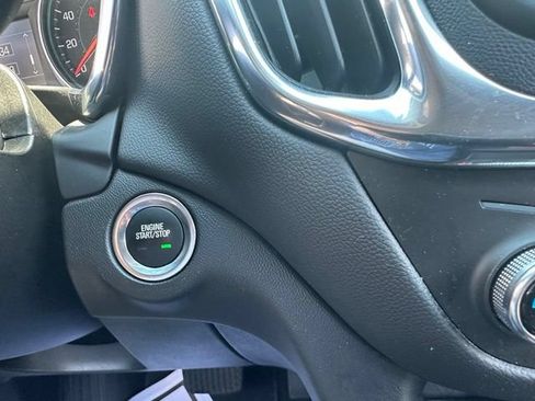 Certified 2021 Chevrolet Equinox LT AWD/4WD image 13