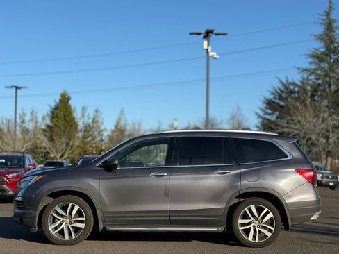 Used 2016 Honda Pilot Touring image 2