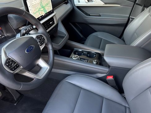 New 2026 Ford Explorer Active image 9