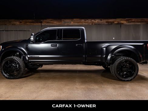 Used 2022 Ford F450 Platinum w/ FX4 Off-Road Package image 5