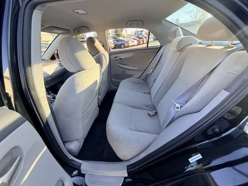 Used 2010 Toyota Corolla LE FWD image 27