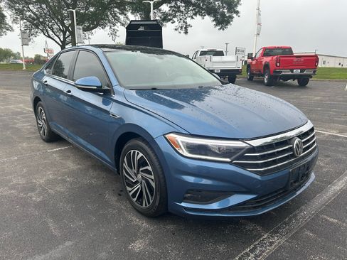 Used 2020 Volkswagen Jetta SEL Premium FWD image 3