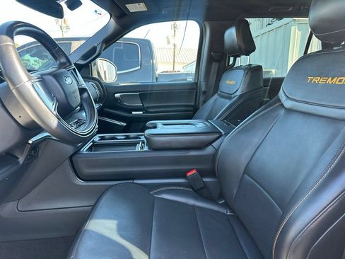 Used 2025 Ford Expedition Tremor AWD/4WD image 8