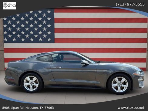 Used 2018 Ford Mustang Coupe image 9