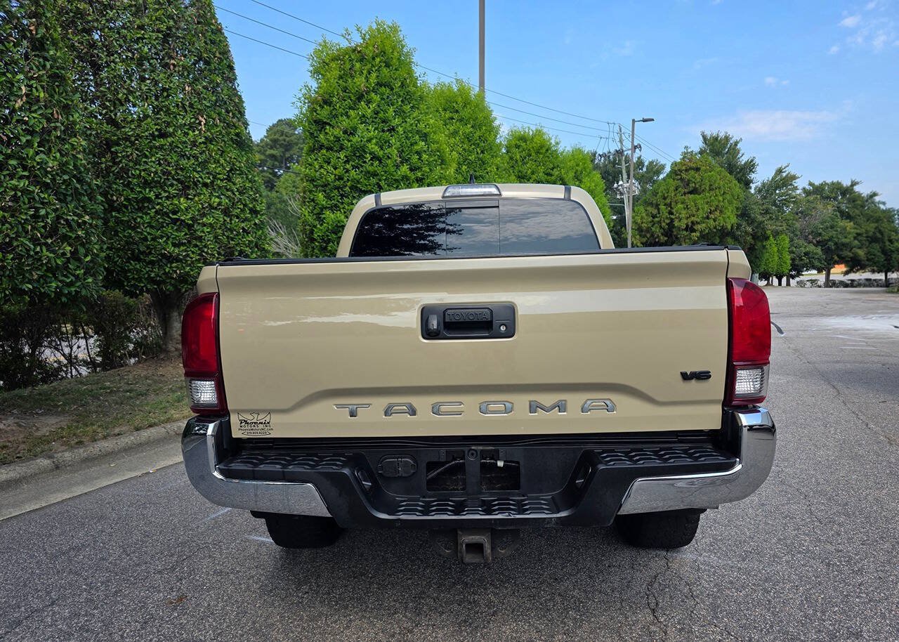 Used 2019 Toyota Tacoma TRD Off-Road AWD/4WD image 4