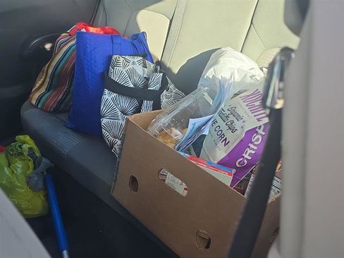 Used 2014 Chevrolet Sonic LS image 2