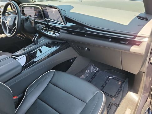 Certified 2024 Cadillac Escalade ESV Sport w/ Touring Package AWD/4WD image 29