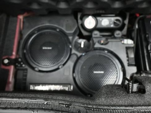 Used 2016 Dodge Challenger SRT Hellcat RWD image 12