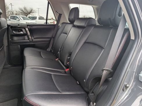 Used 2024 Toyota 4Runner TRD Off-Road Premium image 31