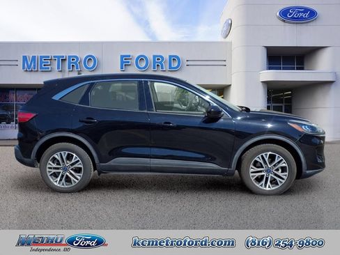 Certified 2022 Ford Escape SEL AWD/4WD image 2