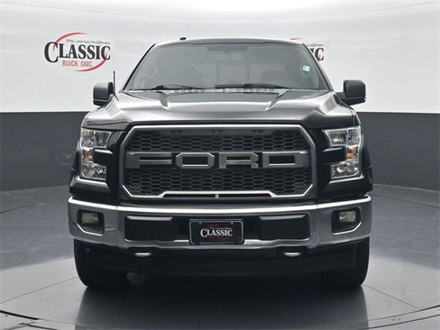 Used 2017 Ford F150 XLT w/ Equipment Group 302A Luxury image 4