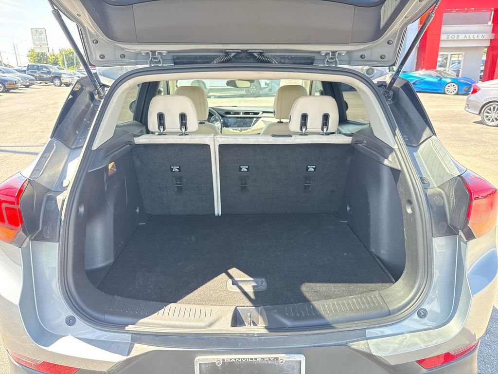 Used 2023 Buick Encore GX Preferred w/ Cold Weather Comfort Package FWD image 17