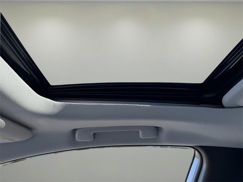 Certified 2021 Toyota Prius Limited image 26