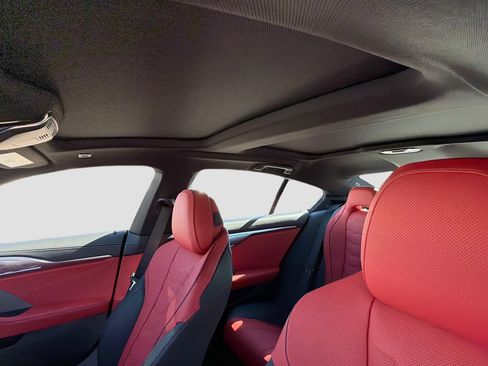 New 2026 BMW 840i w/ Driving Assistance Package image 27