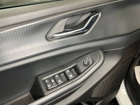 Used 2024 Jeep Grand Cherokee L Laredo image 17