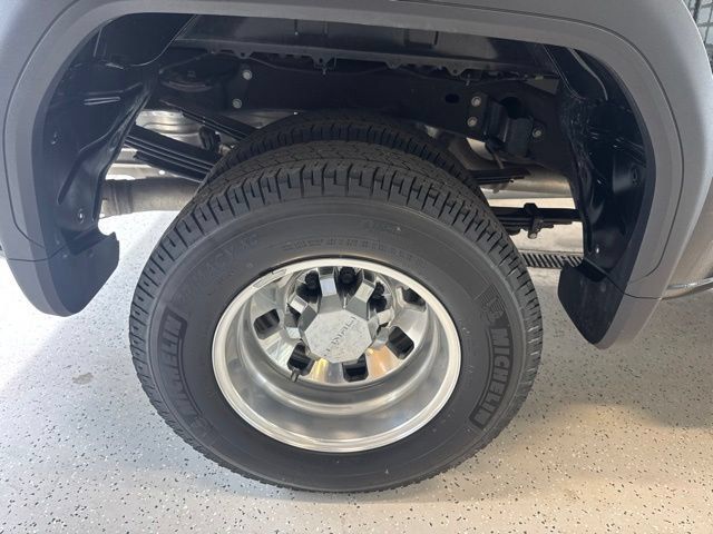 Used 2025 GMC Sierra 3500 Denali AWD/4WD image 15